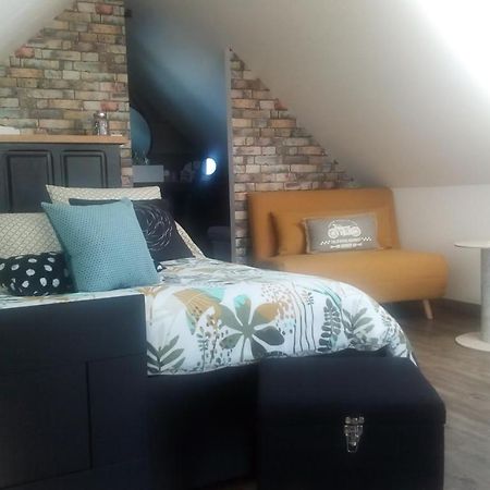 Hébergements indépendants chez l'habitant Saint-Mars-dʼOutillé Buitenkant foto