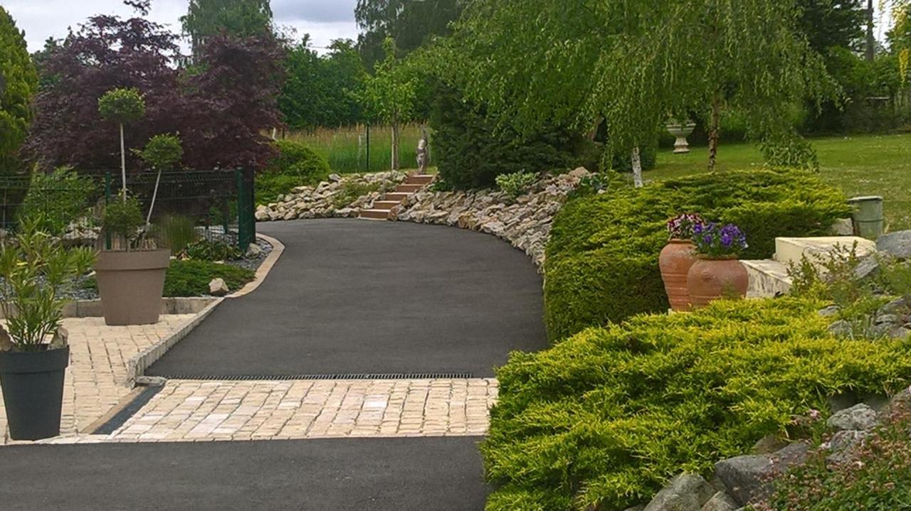 Hébergements indépendants chez l'habitant Saint-Mars-dʼOutillé Buitenkant foto